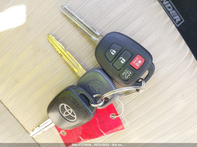 Toyota Highlander Le 2016 5TDZKRFH4GS171327 Image 11