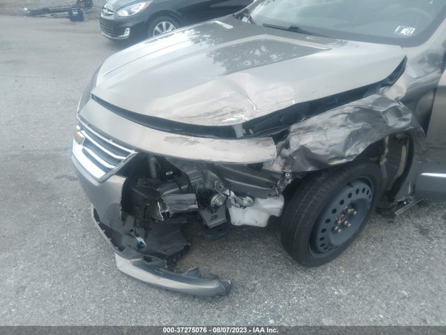Chevrolet IMPALA LT 2017 1G1105S34HU170500 Image 12
