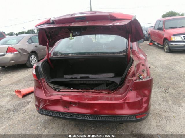1FADP3F27EL353533 Ford FOCUS SE