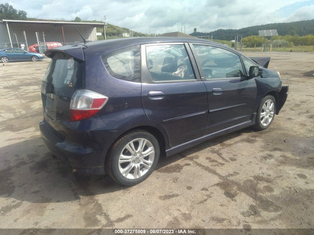 2010 HONDA FIT SPORT VIN: JHMGE8H4XAC034130