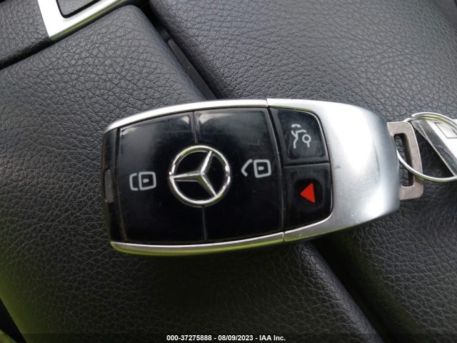 2017 MERCEDES-BENZ E-CLASS E 300 VIN: WDDZF4KB4HA049838