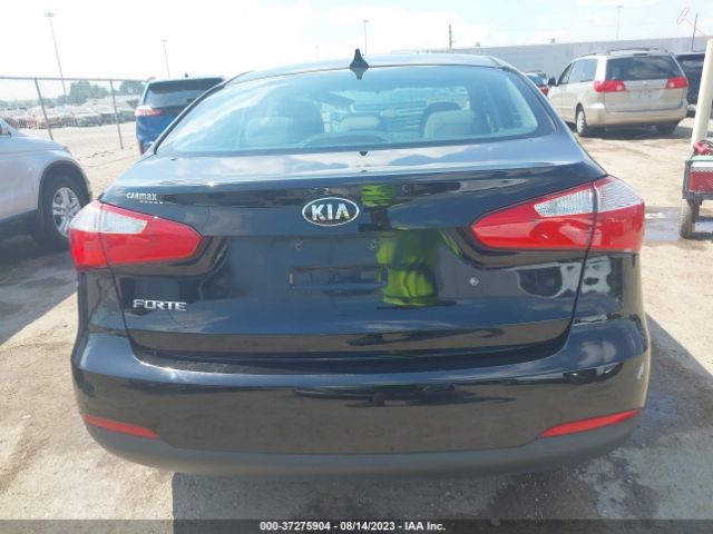 KNAFK4A69F5437132 KIA FORTE LX