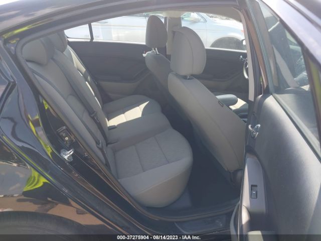 KNAFK4A69F5437132 KIA FORTE LX