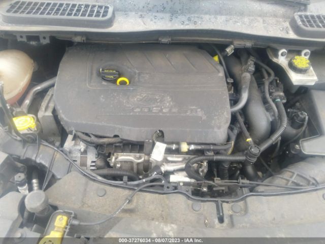 1FMCU9GD4HUD33672 Ford ESCAPE SE