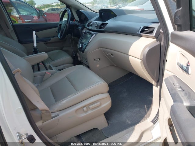 Honda Odyssey Touring 2014 5FNRL5H9XEB020179 Image 5