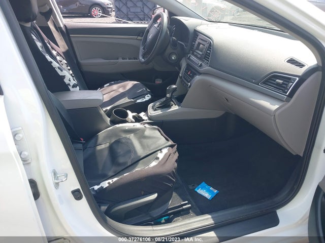 Hyundai ELANTRA SE 2017 5NPD74LF5HH130536 Image 5