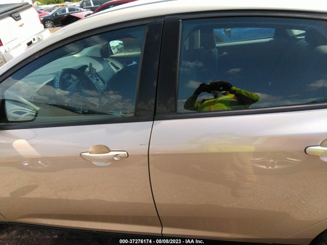 2017 FORD FOCUS SE VIN: 1FADP3F24HL219227