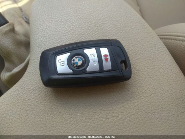 WBA8A9C52GK619089 BMW 3 Series 320i
