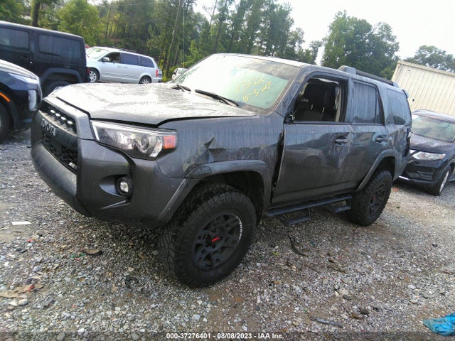 Toyota 4runner Sr5 Premium 2022 JTEFU5JR4N5271352 Image 2