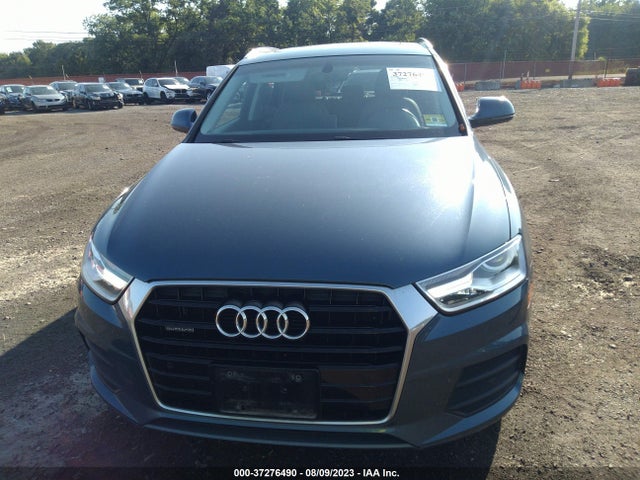 WA1JCCFS1HR004033 Audi Q3 Premium Plus
