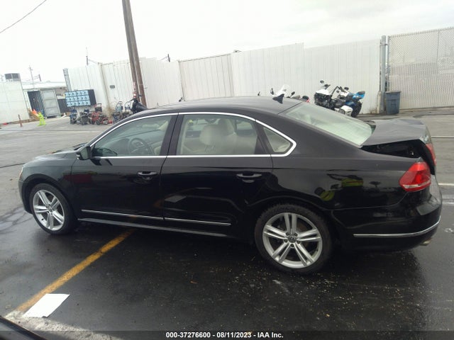 1VWCS7A37FC117460 Volkswagen Passat 1.8t Sel Premium