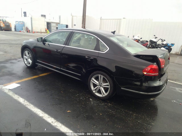 1VWCS7A37FC117460 Volkswagen Passat 1.8t Sel Premium