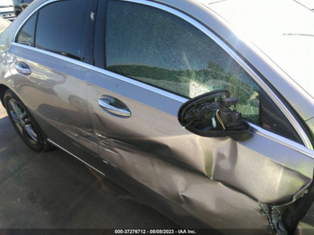 W1K3G4EB1LJ235814 Mercedes-Benz A-class A 220