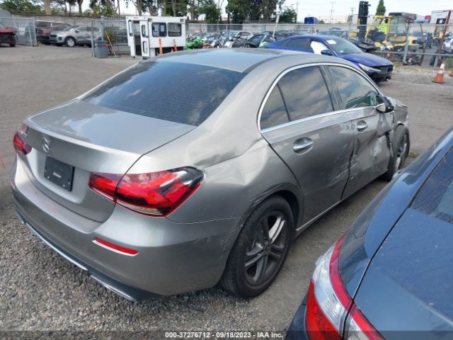 W1K3G4EB1LJ235814 Mercedes-Benz A-class A 220