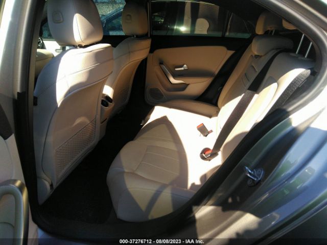 W1K3G4EB1LJ235814 Mercedes-Benz A-class A 220