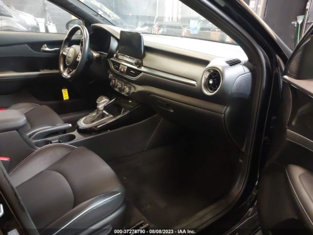 3KPF34AD3ME406426 KIA Forte Gt-line