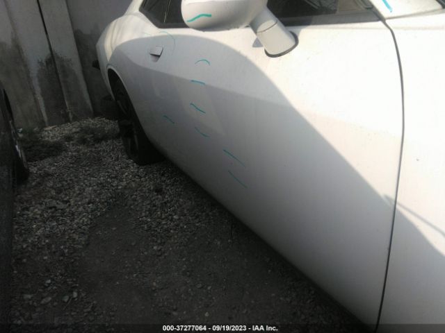 2C3CDZAG9HH573847 Dodge Challenger Sxt Plus
