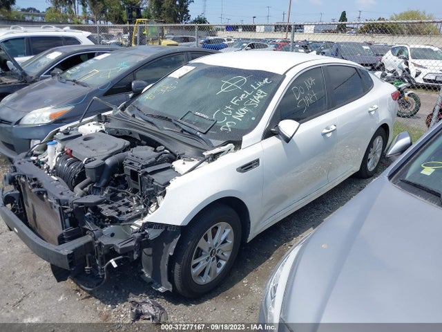 KIA Optima Lx 2016 KNAGT4L31G5071057 Image 2