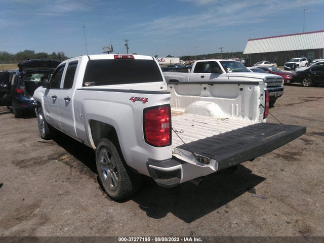 Chevrolet Silverado 1500 Custom 2018 1GCVKPEC2JZ201035 Image 3