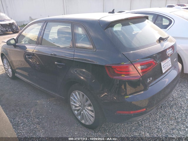 WAUUPBFF1GA104034 Audi A3 E-tron Premium