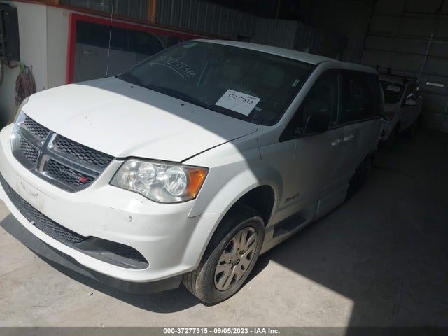2C7WDGBG0JR363636 Dodge Grand Caravan Se