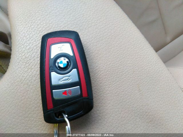 WBA8B9C38HK885987 BMW 3 Series 330i