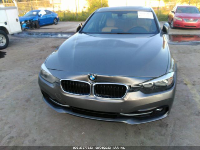 WBA8B9C38HK885987 BMW 3 Series 330i