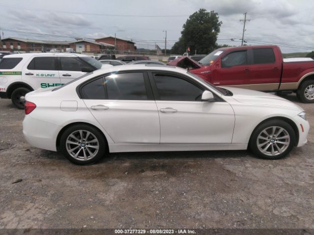 WBA8A9C39HK864763 BMW 3 Series 320i