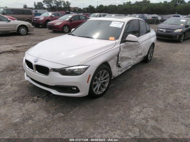 WBA8A9C39HK864763 BMW 3 Series 320i