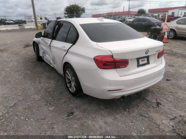 WBA8A9C39HK864763 BMW 3 Series 320i