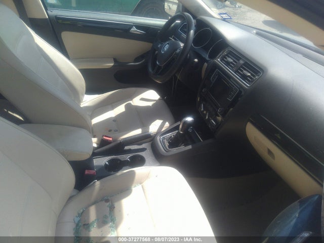 3VWL17AJ9GM249301 Volkswagen Jetta Sedan 1.8t Sel