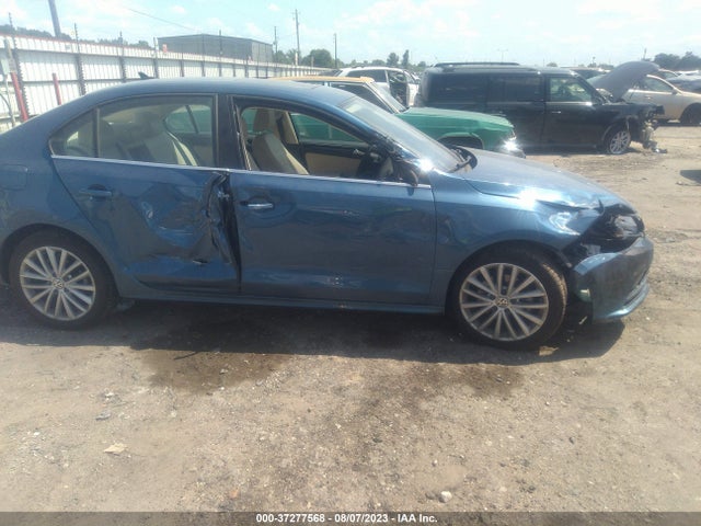 3VWL17AJ9GM249301 Volkswagen Jetta Sedan 1.8t Sel