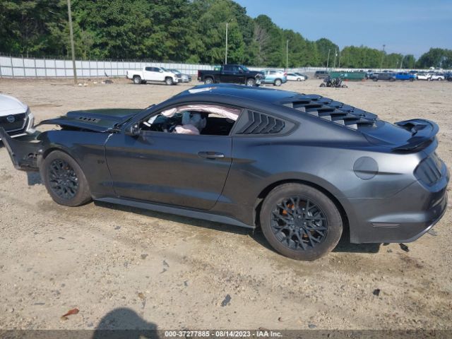 1FA6P8AM8H5202028 Ford Mustang V6