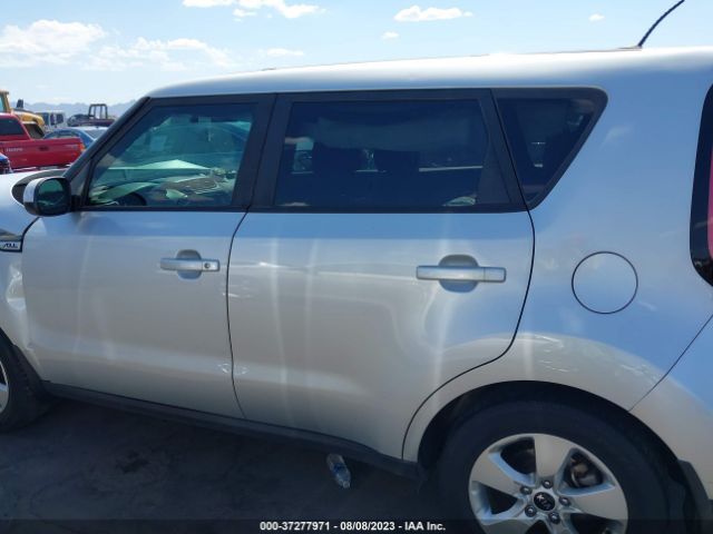 KNDJN2A26H7442124 KIA Soul Base