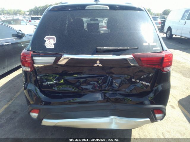 JA4AZ2A31JZ008601 Mitsubishi Outlander Es