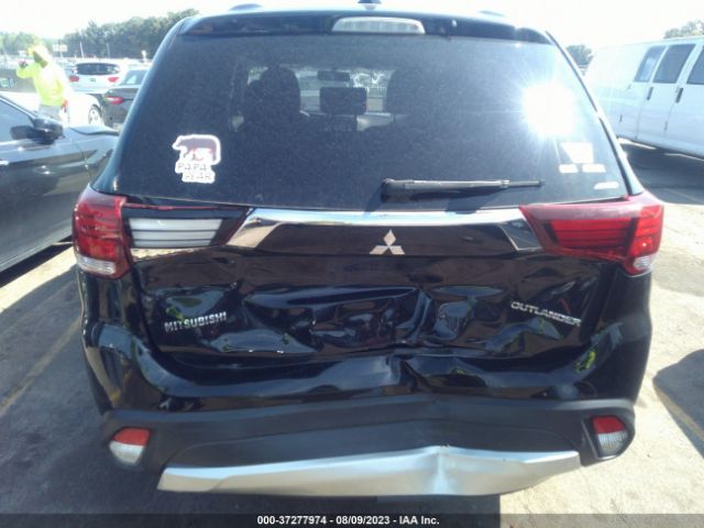 JA4AZ2A31JZ008601 Mitsubishi Outlander Es
