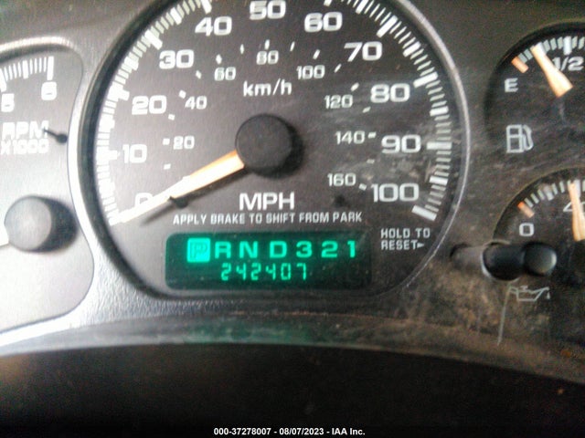 2001 GMC YUKON SLT VIN: 1GKEC13T41R217447