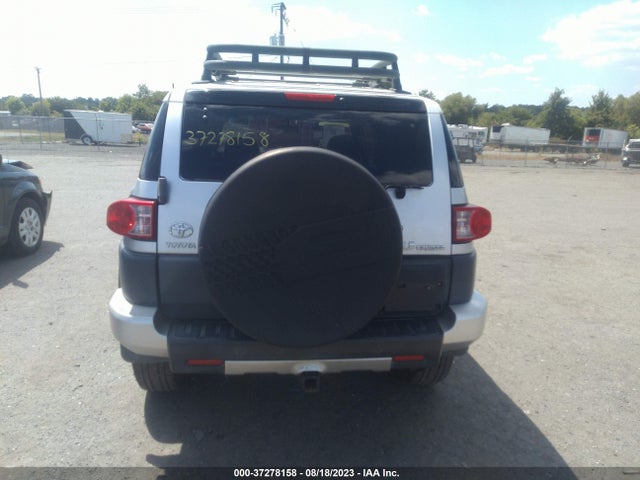 2007 TOYOTA FJ CRUISER VIN: JTEBU11F670004081