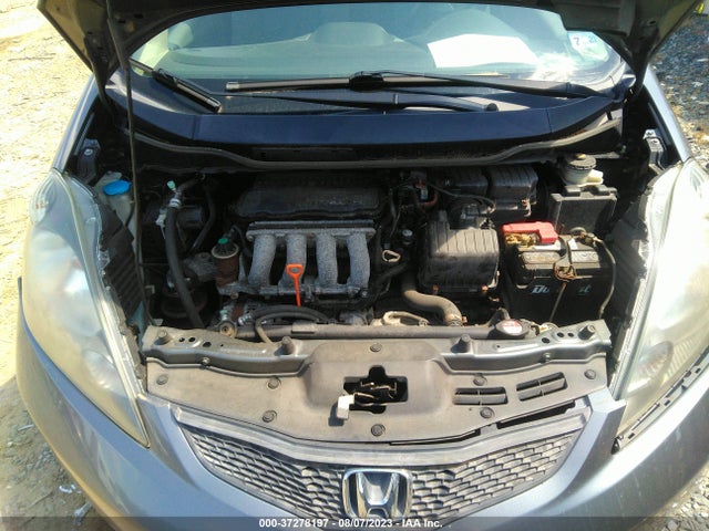 2013 HONDA FIT VIN: JHMGE8H38DC005236