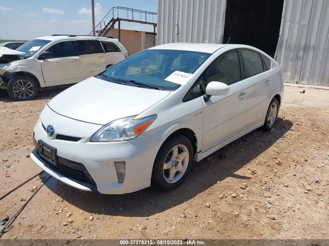 Toyota Prius Four 2015 JTDKN3DU1F1934521 Image 2