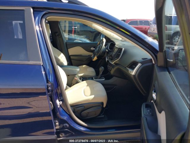 1C4PJLAB5FW761657 Jeep Cherokee Sport