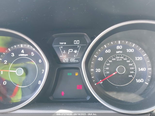 2014 HYUNDAI ELANTRA SE VIN: 5NPDH4AEXEH482109