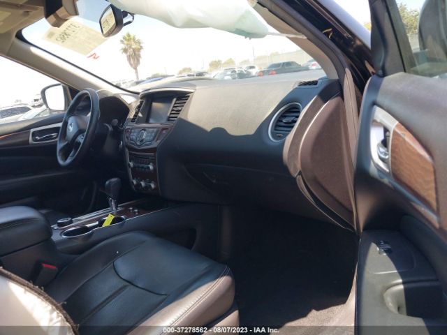 5N1DR2MM2HC641687 Nissan Pathfinder Platinum
