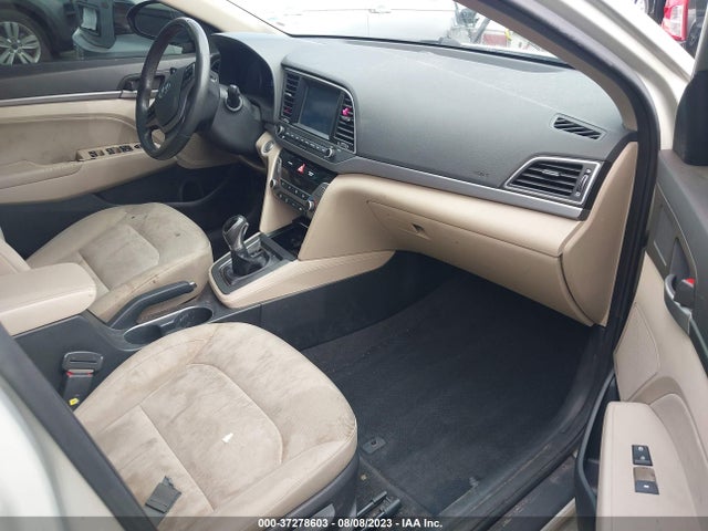 Hyundai Elantra Value Edition 2017 KMHD84LF9HU398715 Image 5