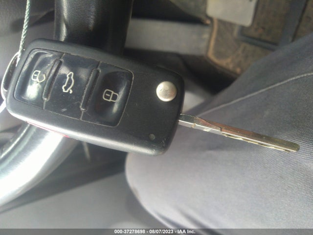 WVGAV7AX2GW579053 Volkswagen TIGUAN SE