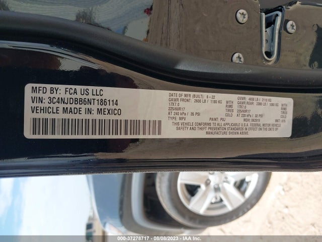 3C4NJDBB6NT186114 Jeep Compass Latitude