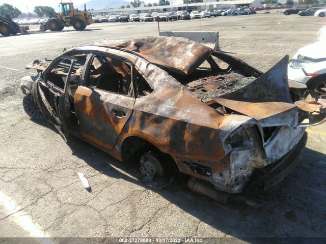 1VWAA7A33JC022848 Volkswagen Passat 2.0t S/r-line