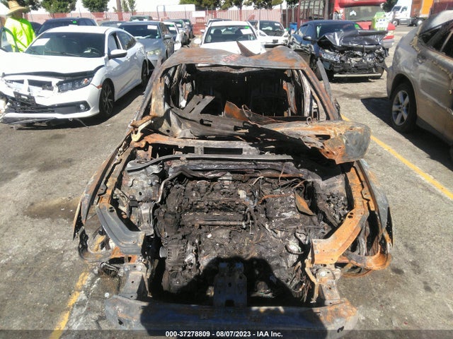 1VWAA7A33JC022848 Volkswagen Passat 2.0t S/r-line