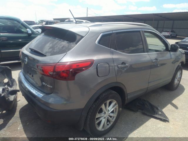 JN1BJ1CRXHW124438 Nissan Rogue Sport Sv