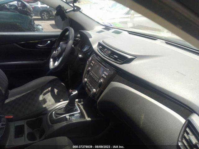 JN1BJ1CRXHW124438 Nissan Rogue Sport Sv